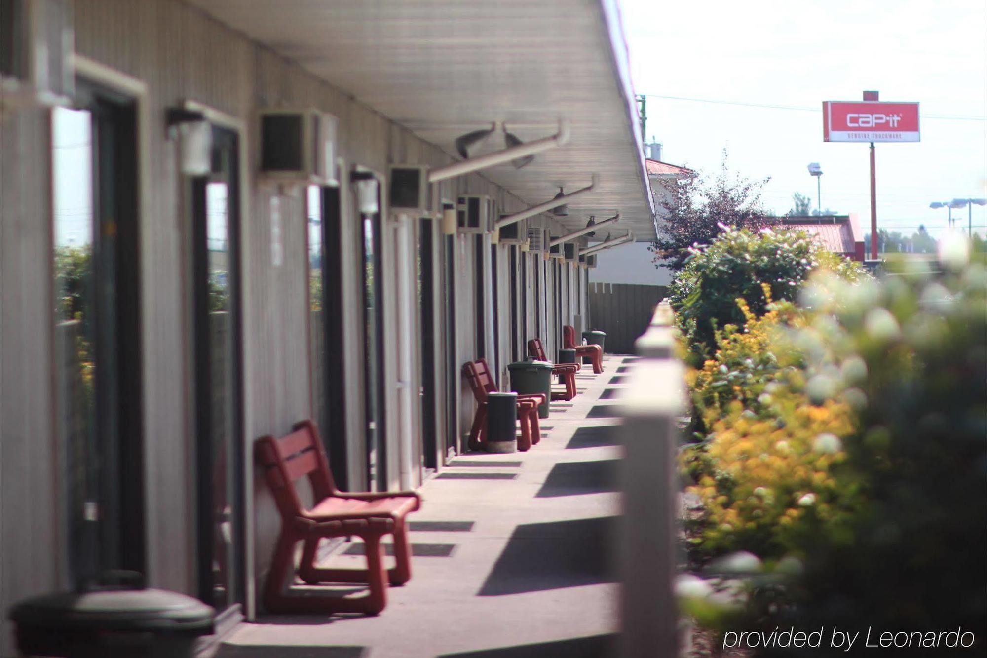 Westward Inn & Suites Langley Eksteriør billede